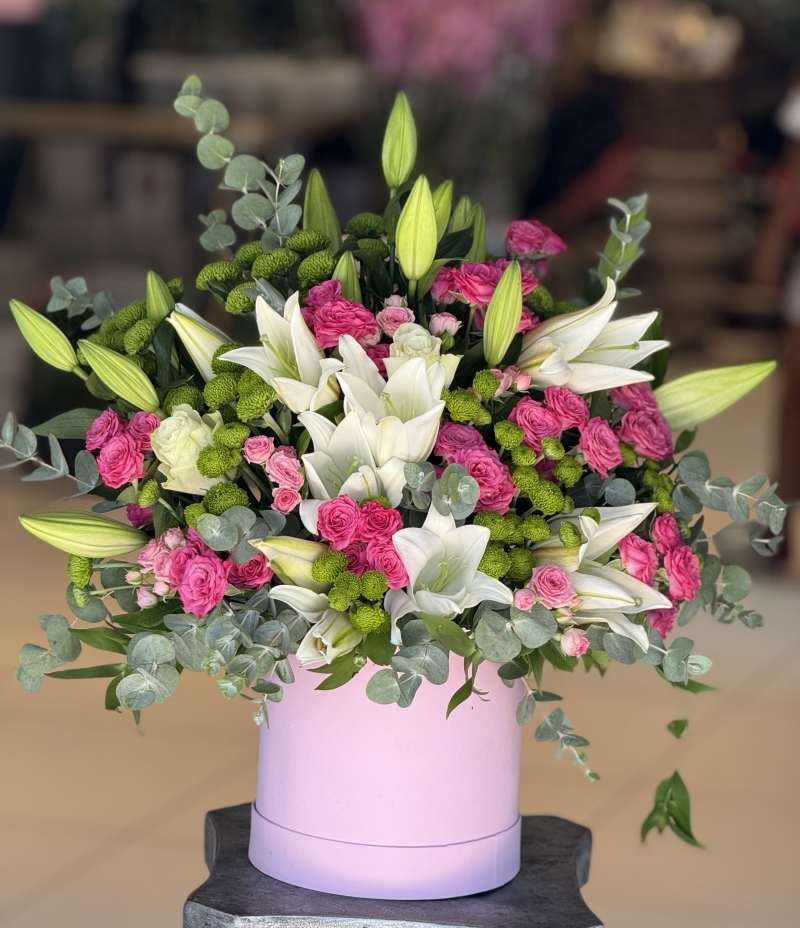 Kutuda Mevsim Çiçekleri